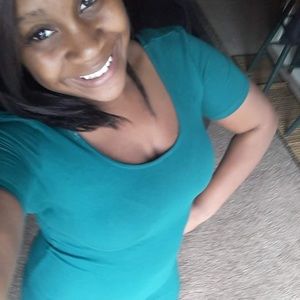 Meet your Posher, Fayneica